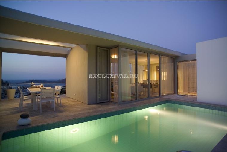 Private villas with sea view