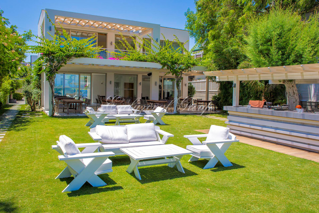 Вилла в тропическом комплексе